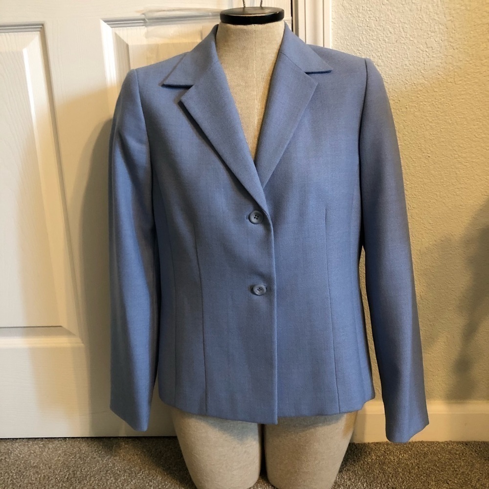 Pendleton, VINTAGE/ woman’s blue blazer, size 8